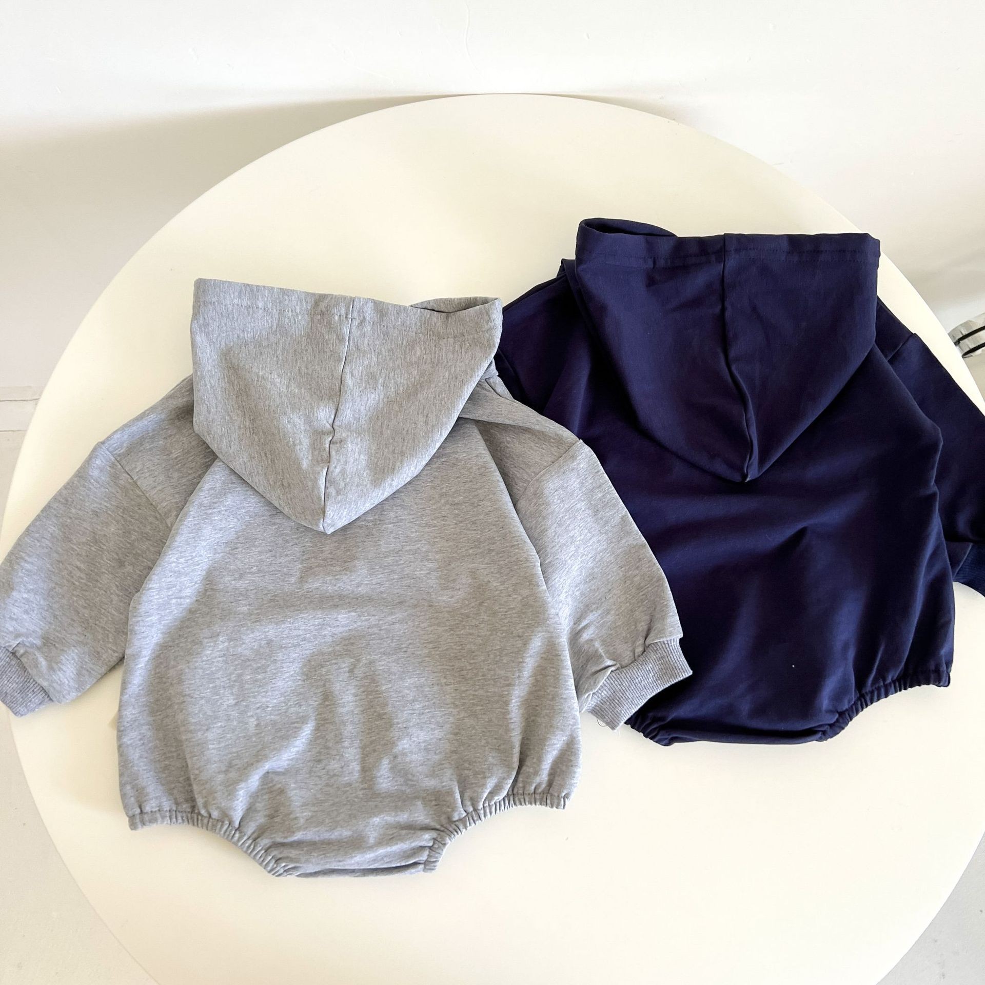 Barboteuse à capuche à manches - Baby Clothing Brand avis et prix